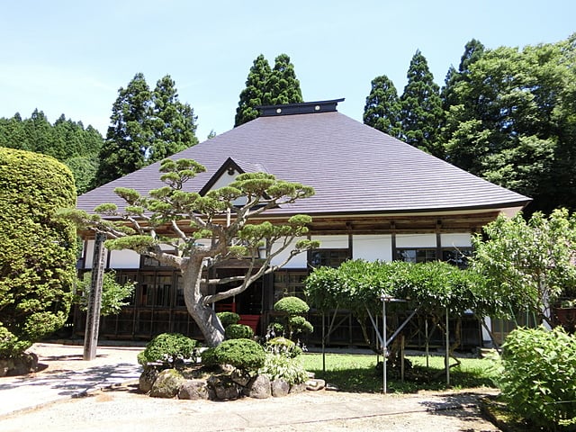 光傳寺様　本堂屋根完成状況