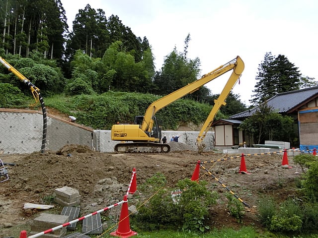 観音寺様　土留め工事