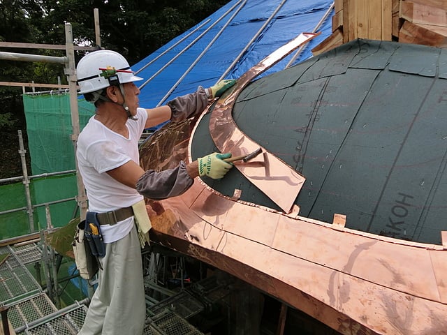 龍源寺様　唐破風屋根銅板葺き