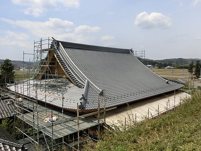 観音寺様　瓦工事完成状況