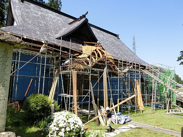 本覚寺様大唐破風改修風景