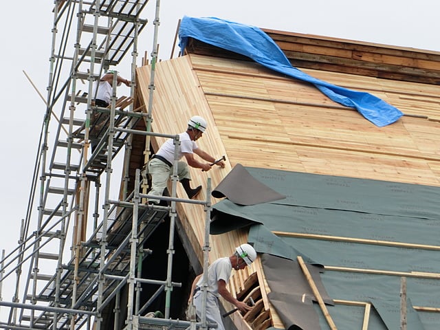 蓮化寺本堂屋根銅板葺き替え工事